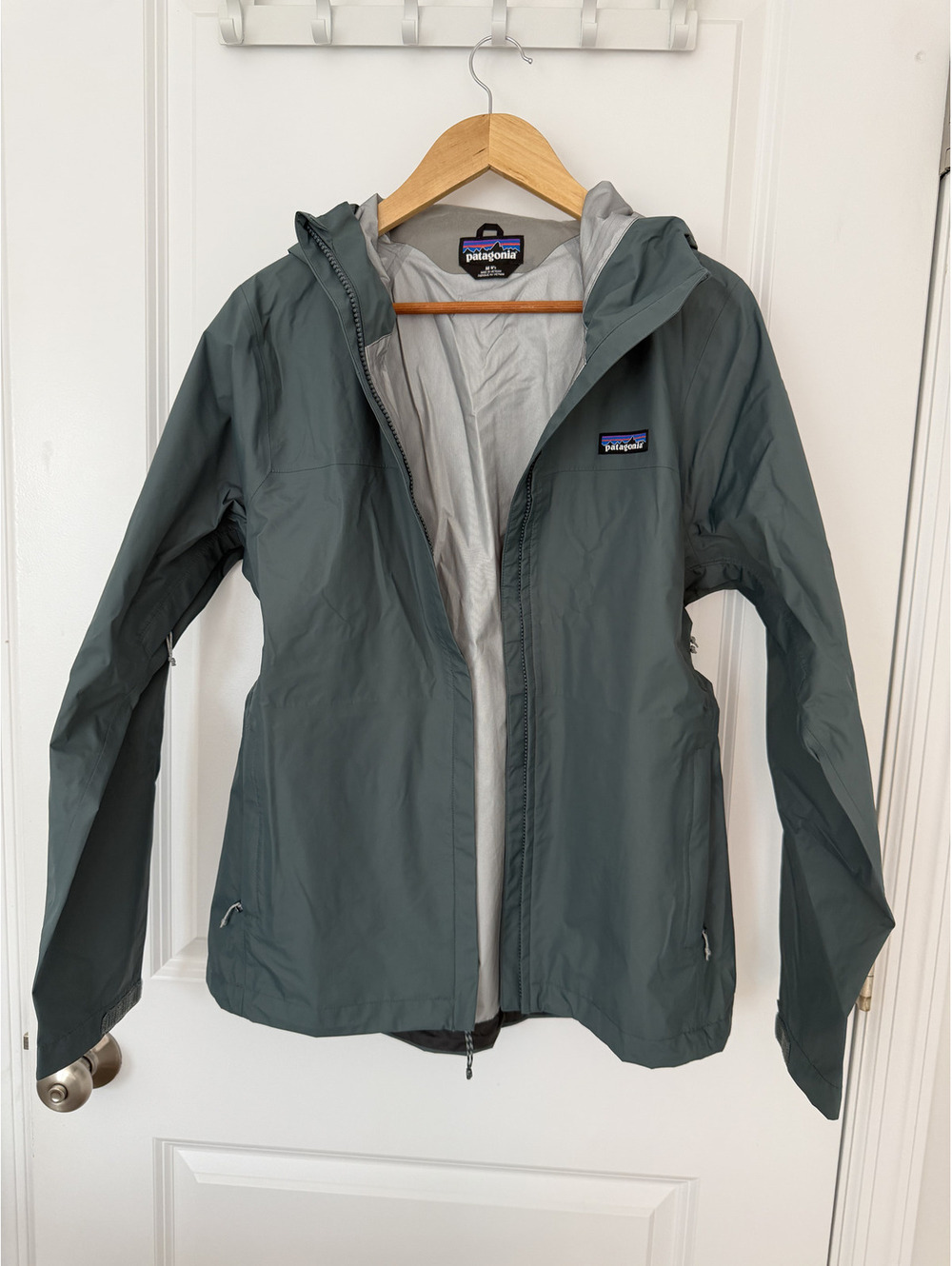 Patagonia Women's Waterproof Rain Jacket with Hood, Size M, Slate Green